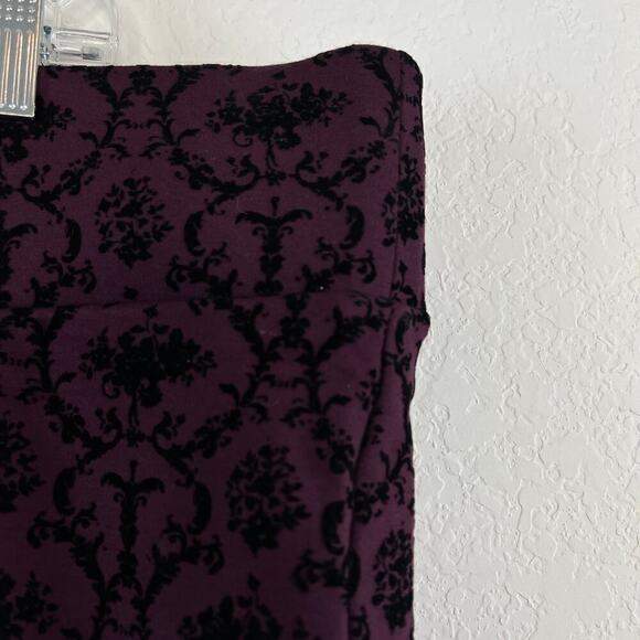 NWT Torrid Ponte Slim Fix Pixie Pant Burgundy Purple Black Flocked 3X Whimsigoth - Picture 4 of 7